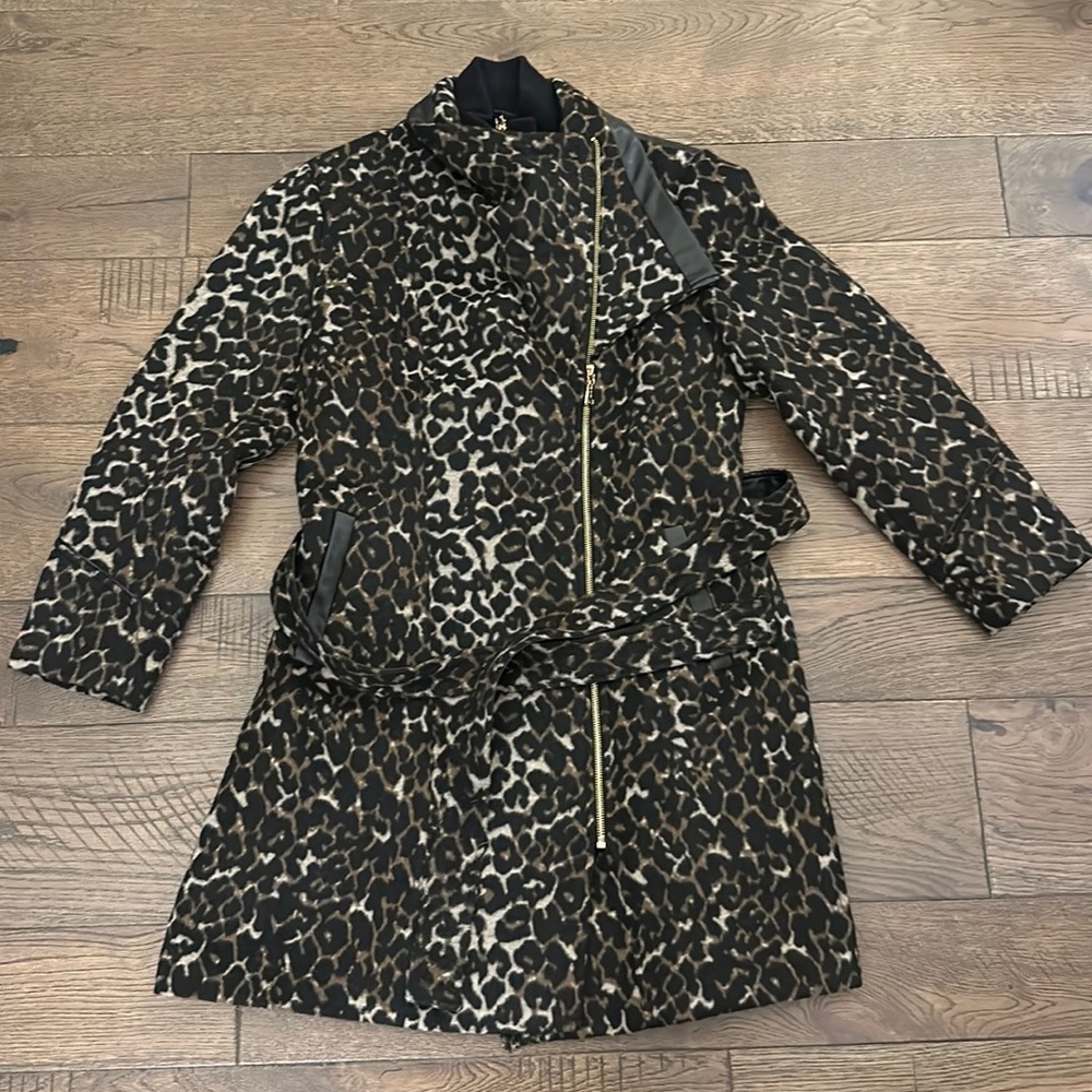 Vince Camuto Leopard Print Coat. Like New!